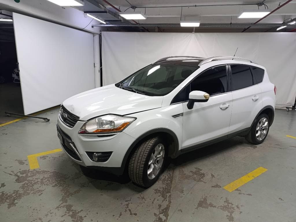 FORD TODO TERRENO KUGA TITANIUM 2.5T AT 4X4 L, Año 2010. DOM: JIF239. Ubicación: San Fernando, provincia de Buenos Aires