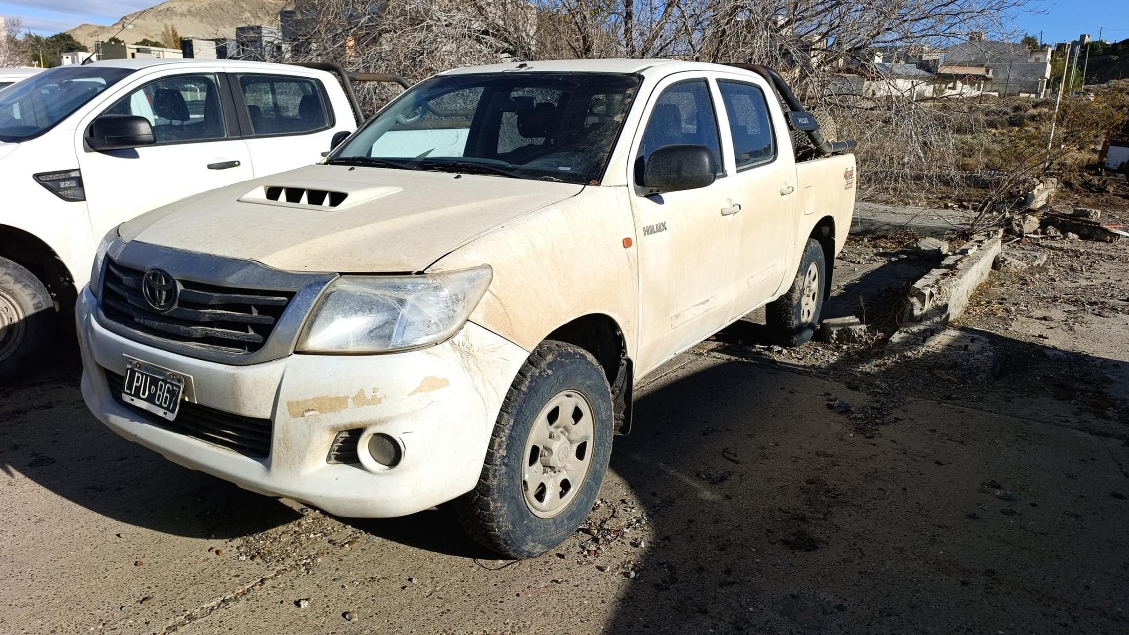TOYOTA PICK-UP HILUX 4X4 CABINA DOBLE DX PACK 2.5 TDI, Año 2012. DOM: LPU867. Ubicación: Comodo Rivadavia, provincia de Chubut