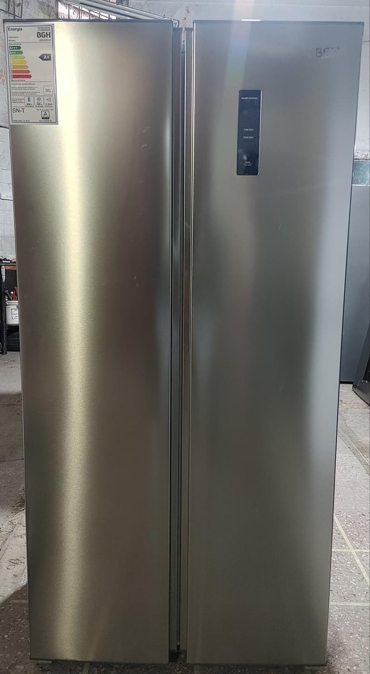 Heladera side by side BGH BRS400I1A, Cantidad: 1 unidad, Condición: usado, con posibles faltantes. LOC: Ciudadela, provincia de Buenos Aires
