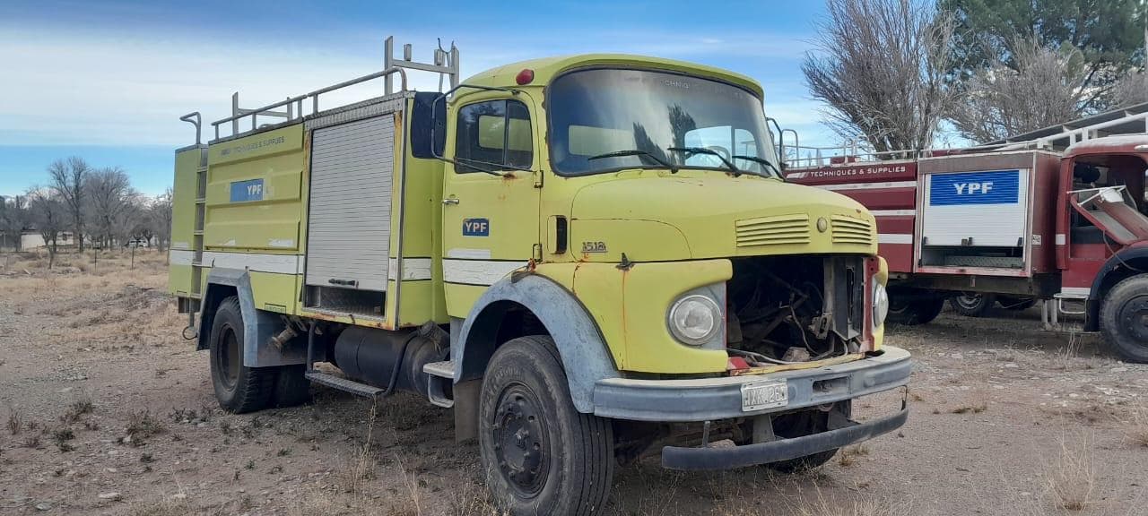 MERCEDES BENZ  L1518/42 AUTOBOMBA, Año 1985. DOM: WXK263. Ubicación: Malargue, provincia de Mendoza