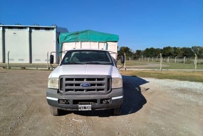 FORD CHASIS C/ CABINA F-4000 D, Año 2010. DOM: IVA588. Ubicación: Rafaela, provincia de Santa Fe