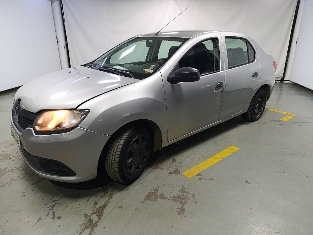 RENAULT SEDAN 4 PUERTAS NUEVO LOGAN AUTHENTIQUE PLUS 1.6, Año 2017. DOM: AB049AQ. Ubicación: Guarda Vehicular San Fernando, provincia de Buenos Aires