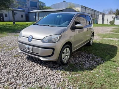 VOLKSWAGEN SEDAN 3 PUERTAS MOVE UP! 1.0 MPI, Año 2016. DOM: PMO397. Ubicación: San Miguel de Tucumán, provincia de Tucumán