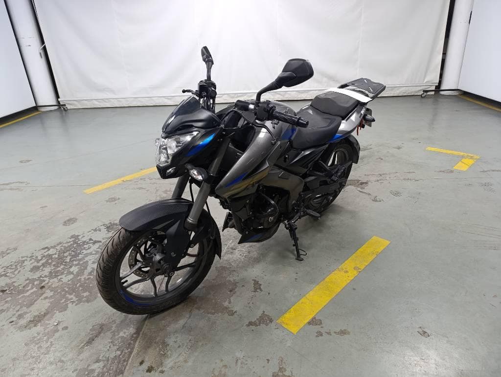 BAJAJ MOTOCICLETA ROUSER 200, Año 2024. DOM: A220CHH. Ubicación: San Fernando, provincia de Buenos Aires