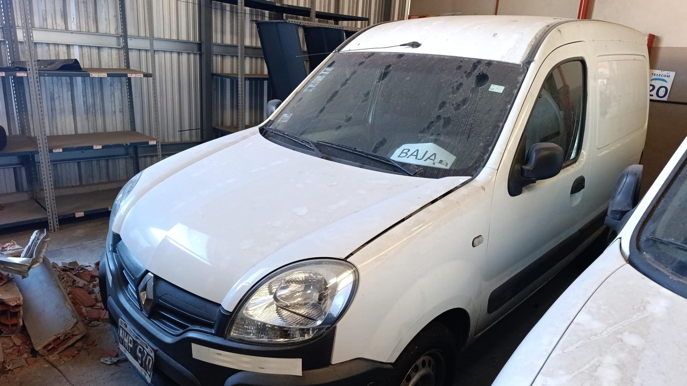 RENAULT FURGON KANGOO PH3 CONFORT 1.6 1P, Año 2014. DOM: NWP670. Ubicación: San Isidro, provincia de Buenos Aires