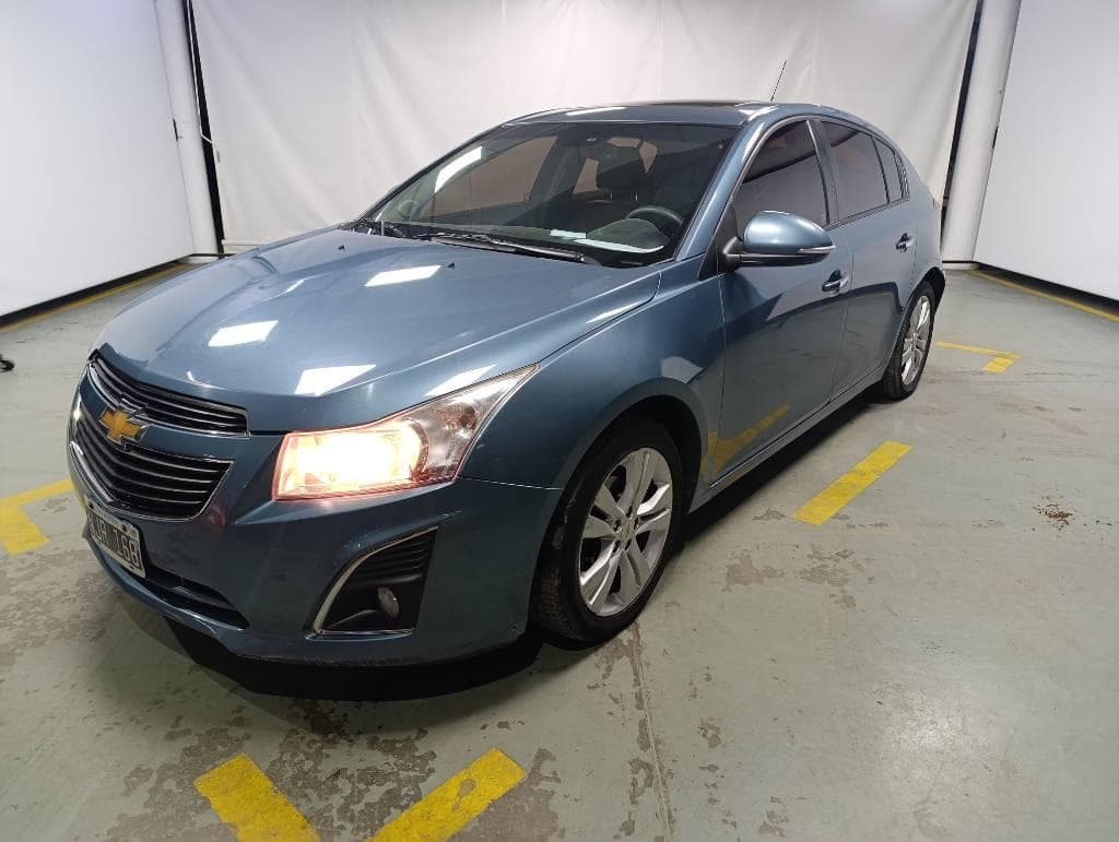 CHEVROLET SEDAN 5 PUERTAS CRUZE 1.8 LTZ, Año 2013. DOM: NJR168. Ubicación: San Fernando, provincia de Buenos Aires