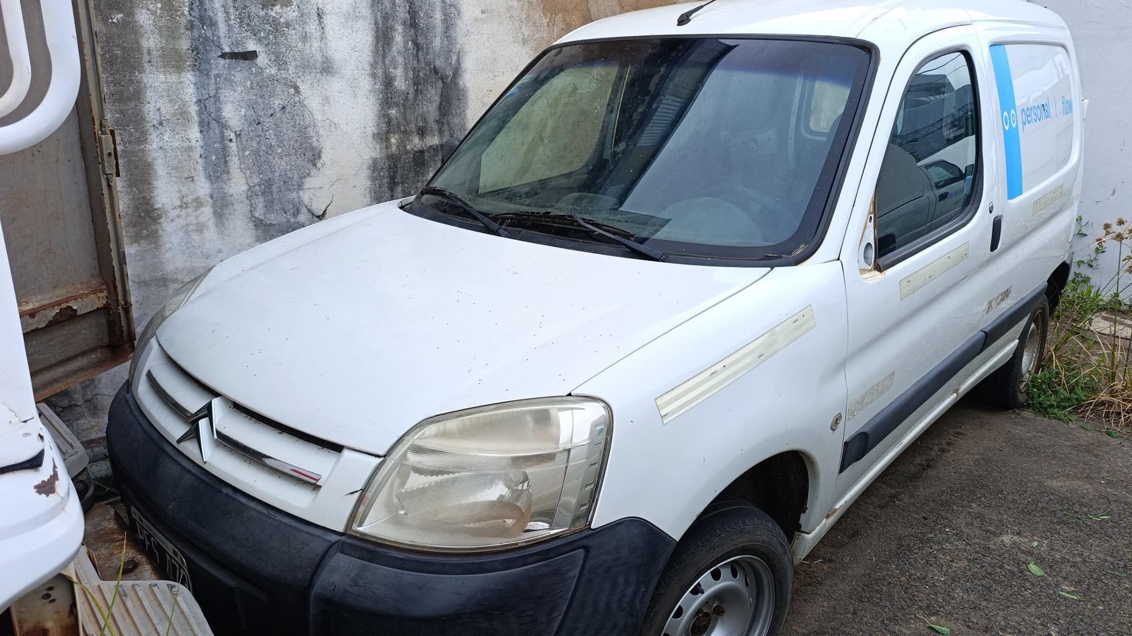 CITROEN FURGON BERLINGO FURGON 1.6 HDI BUSINESS AM54, Año 2015. DOM: PFS473. Ubicación: Corrientes, provincia de Corrientes