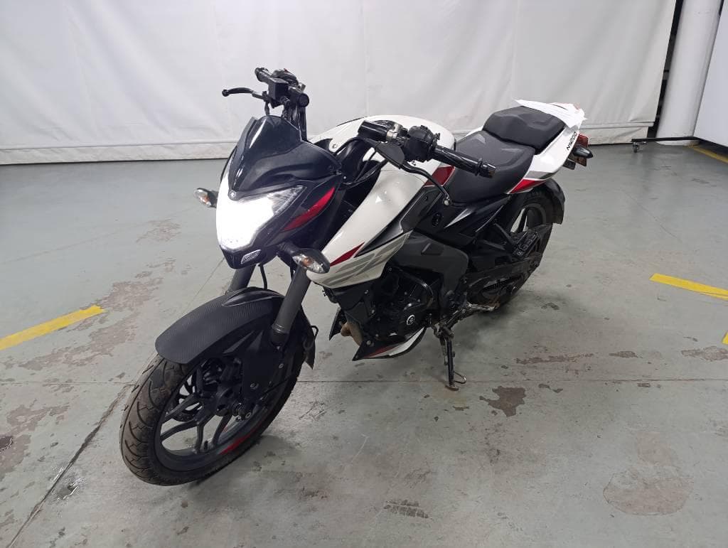 BAJAJ MOTOCICLETA  ROUSER 200 NS FI, Año 2025. DOM: A230iYD. Ubicación: San Fernando, provincia de Buenos Aires