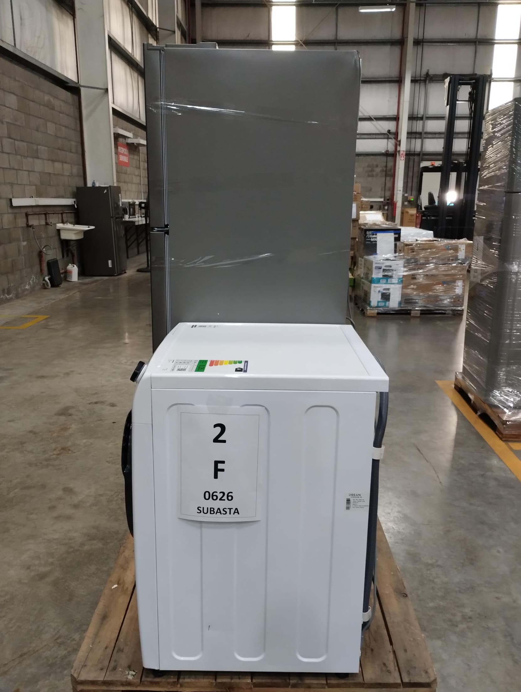 ELÉCTRONICOS VARIOS, Cantidad: 2 unidades, Condición: rezago/residuo/desecho. LOC: Tortuguitas, provincia de Buenos Aires