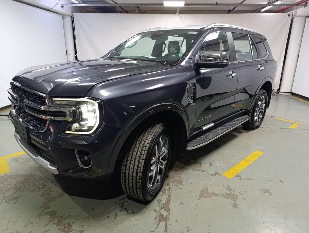 FORD TODO TERRENO EVEREST TITANIUM, Año 2025. VIN: SA356519. Ubicación: Guarda Vehicular San Fernando, provincia de Buenos Aires