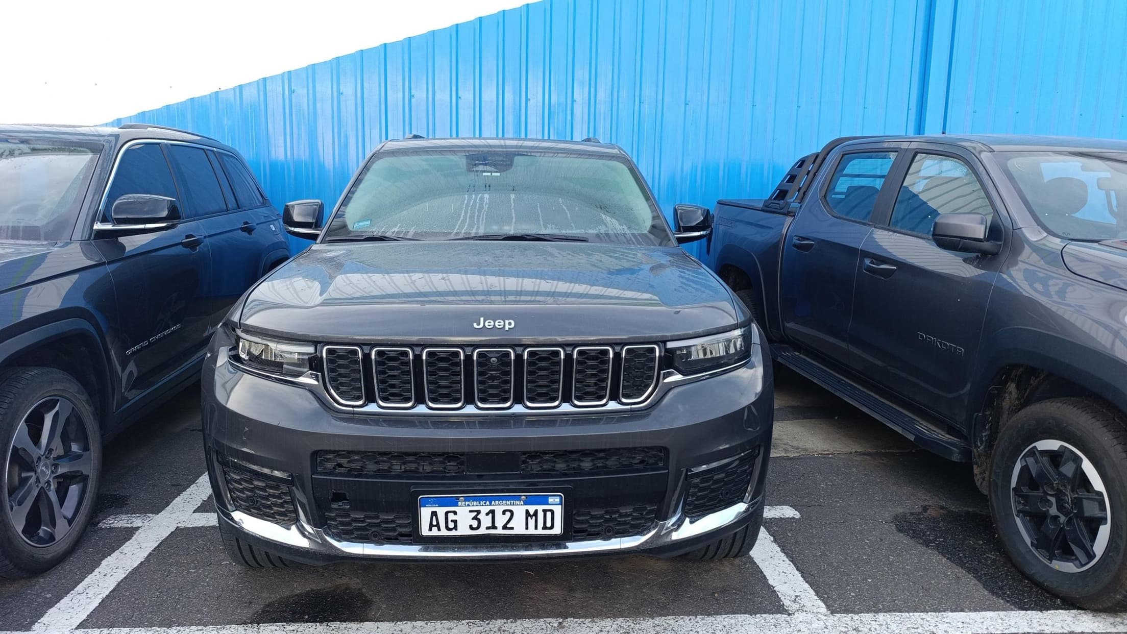 JEEP TODO TERRENO GRAND CHEROKEE LIMITED 3.6L AT8 4X4, Año 2023. DOM:  AG312MD . Ubicación: Zárate, provincia de Buenos Aires