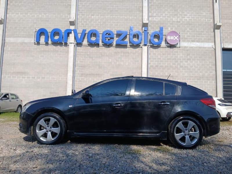 CHEVROLET SEDAN 5 PUERTAS CRUZE 1.8 5 PTA, Año 2012. DOM: LKO035. Ubicación: San Miguel de Tucumán, provincia de Tucumán