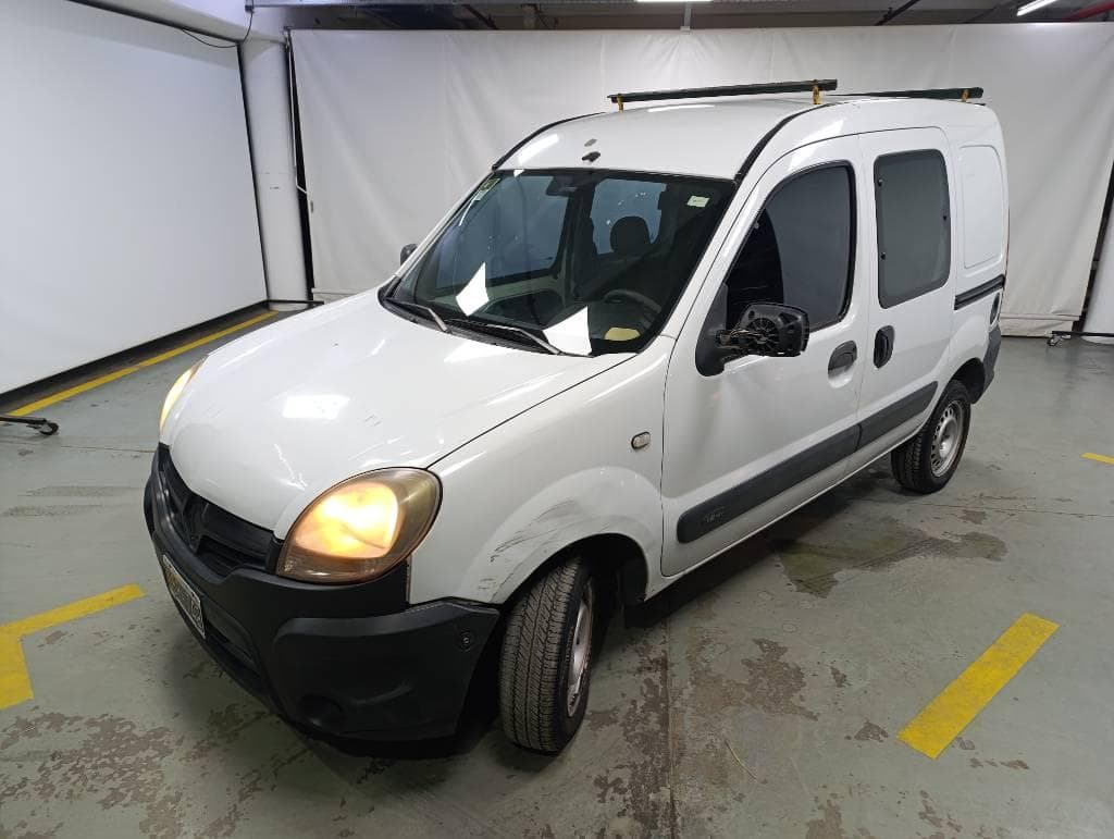 RENAULT FURGON KANGOO PH3 CONFORT 1.6 5 A, Año 2015. DOM: OSP742. Ubicación: Ciudad Autónoma de Buenos Aires