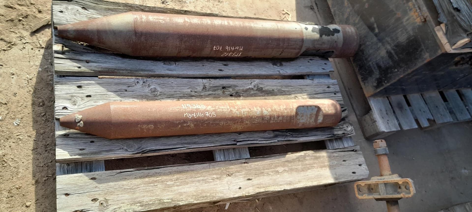 PUNTAS MARTILLO HIDRAULICO, Cantidad: 2 Unidades, Condición: sin uso. LOC: Don Torcuato, provincia de Buenos Aires