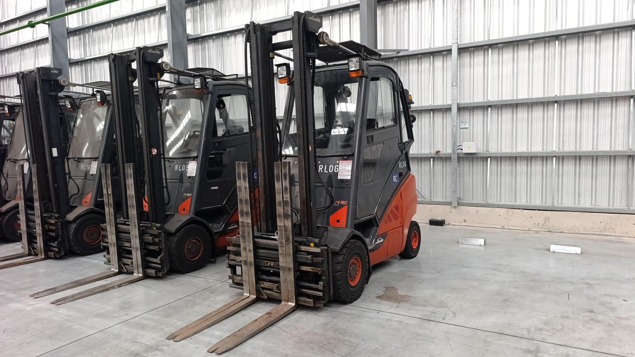 LINDE AUTOELEVADOR H30T, Año 2015. Int: RL-06. Ubicación: Berazategui, provincia de Buenos Aires