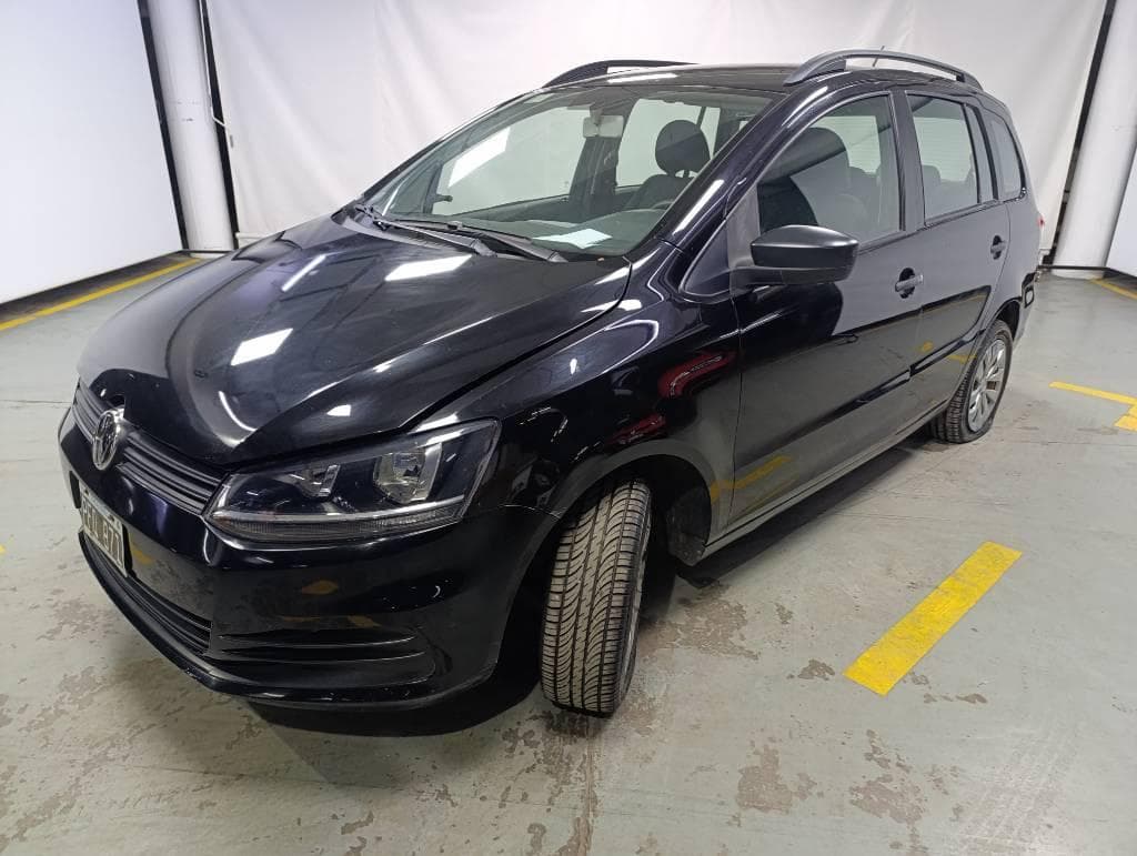 VOLKSWAGEN SEDAN 5 PUERTAS SURAN 1.6 5D 060, Año 2015. DOM: PFQ871. Ubicación: San Fernando, provincia de Buenos Aires