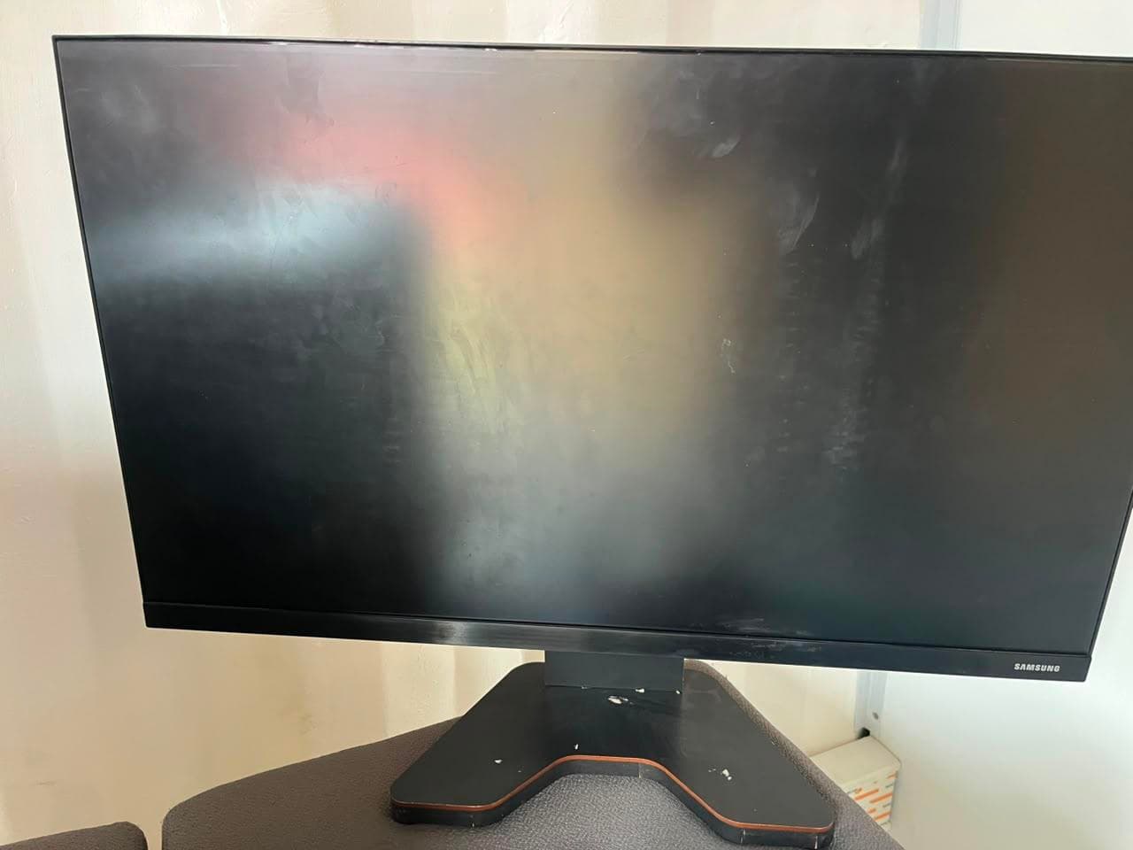PCs Escritorios, Cantidad: 4 unidades, Condición: usado. LOC: Moreno, provincia de Buenos Aires