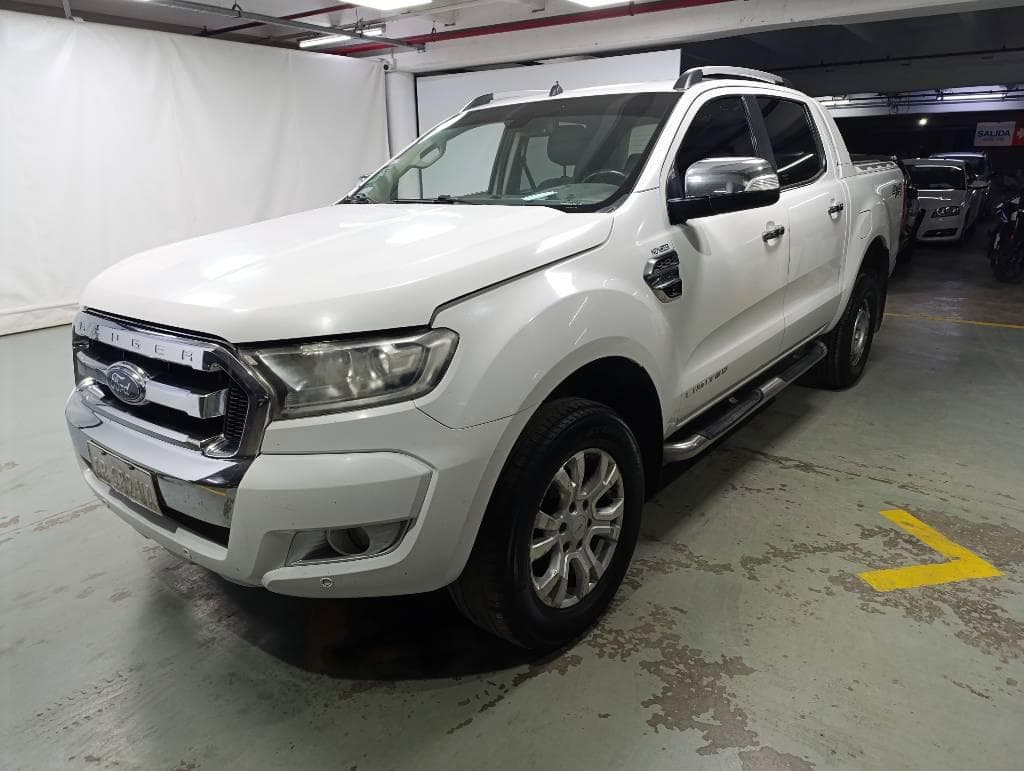 FORD  PICK UP  NUEVA RANGER 4X4 LTD AT 3.2L D , Año 2017. DOM: AB182VA. Ubicación: San Fernando, provincia de Buenos Aires