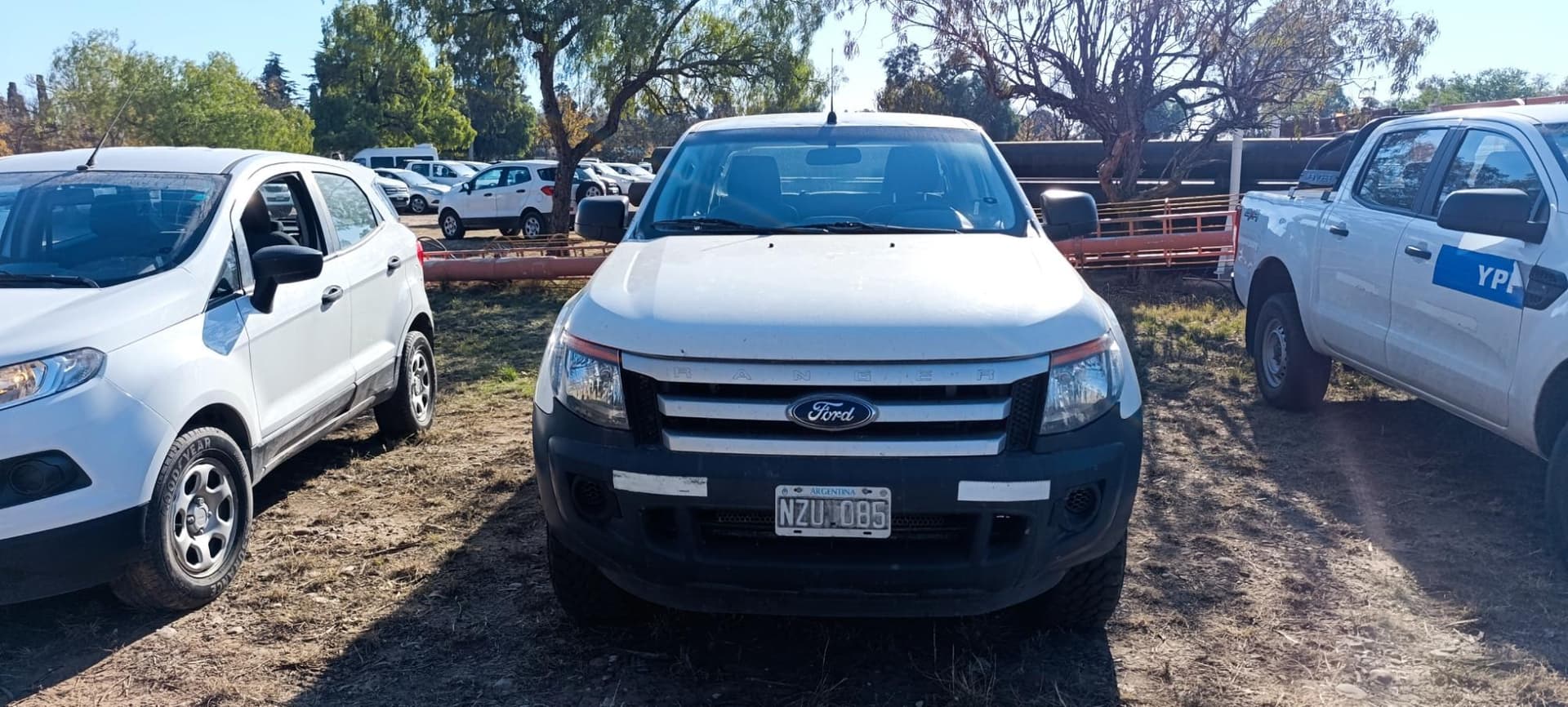 FORD PICK-UP RANGER2 DC 4X4 XL SAFETY 2.2L D, Año 2014. DOM: NZU085. Ubicación: Refinería Luján de Cuyo, provincia de Mendoza