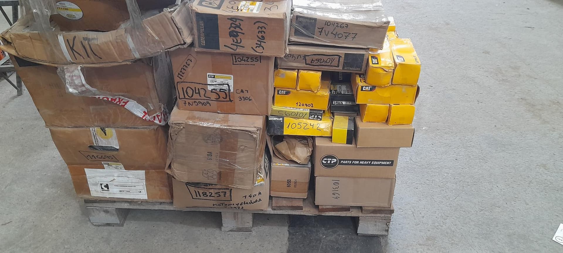 REPUESTOS CAT, Cantidad: 495 unidades, Condición: sin uso. LOC: Don Torcuato, provincia de Buenos Aires