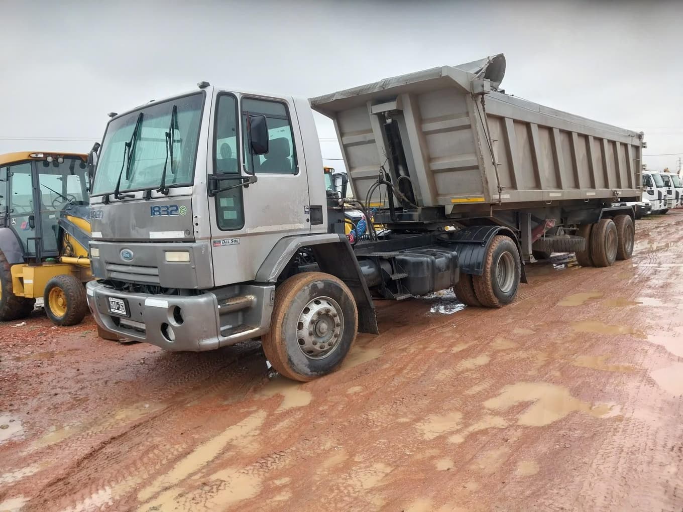 FORD CHASIS C/CABINA CARGO 1832 E, Año 2008. DOM: HAV363. Ubicación: Comodoro Rivadavia, provincia de Chubut
