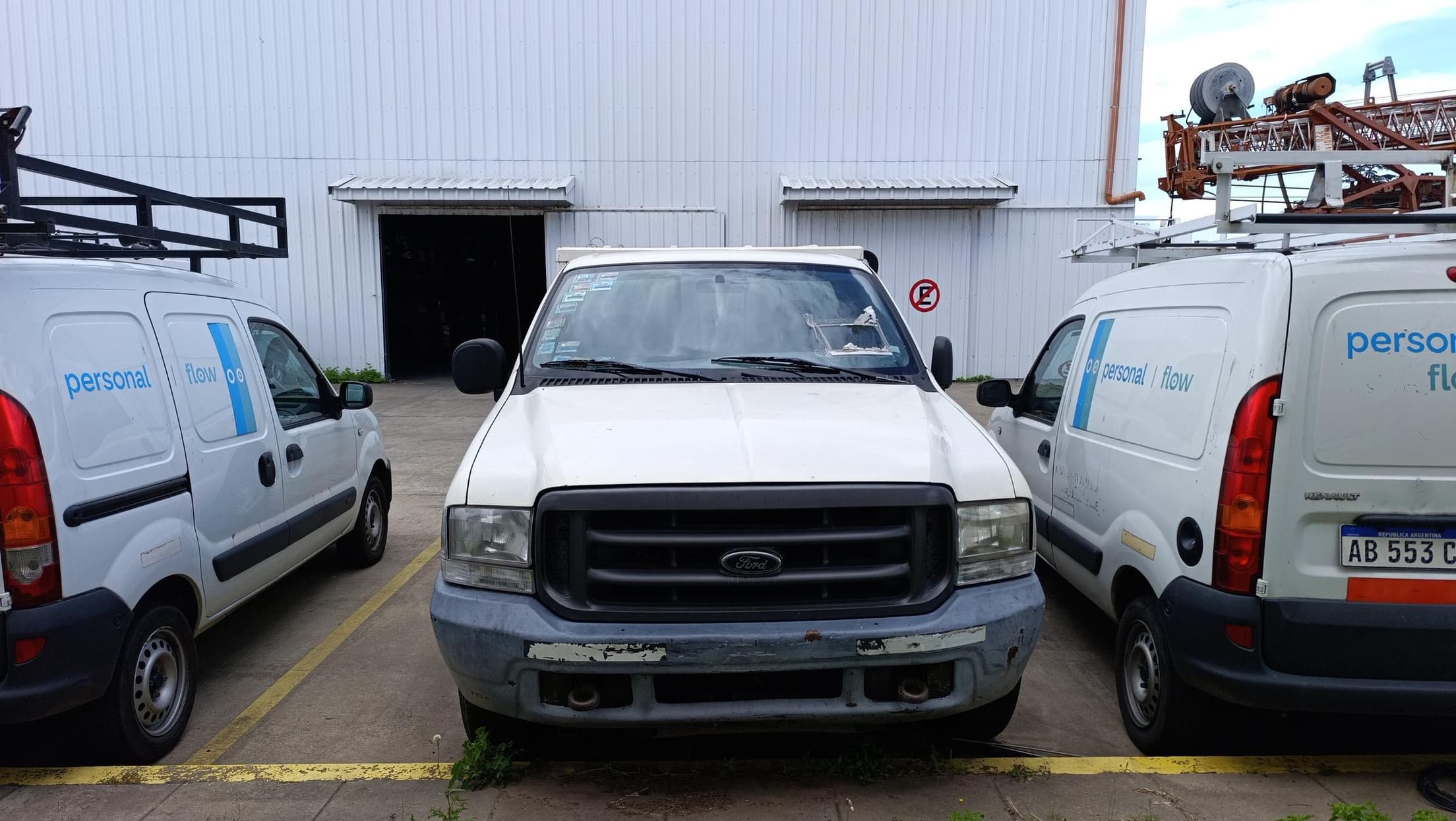 FORD PICK UP  F-100 XL DIESEL , Año 2005. DOM: EUC688. Ubicación: Rosario, provincia de Santa Fe