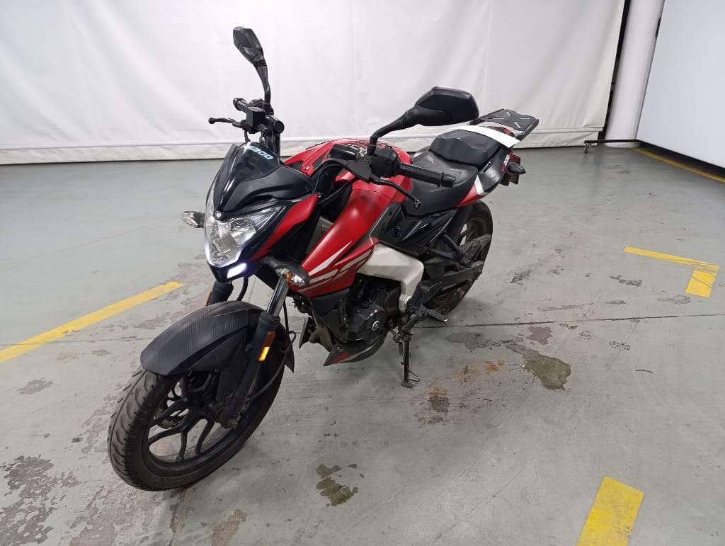 BAJAJ MOTOCICLETA ROUSER 200, Año 2023. DOM: A201VYM. Ubicación: San Fernando, provincia de Buenos Aires