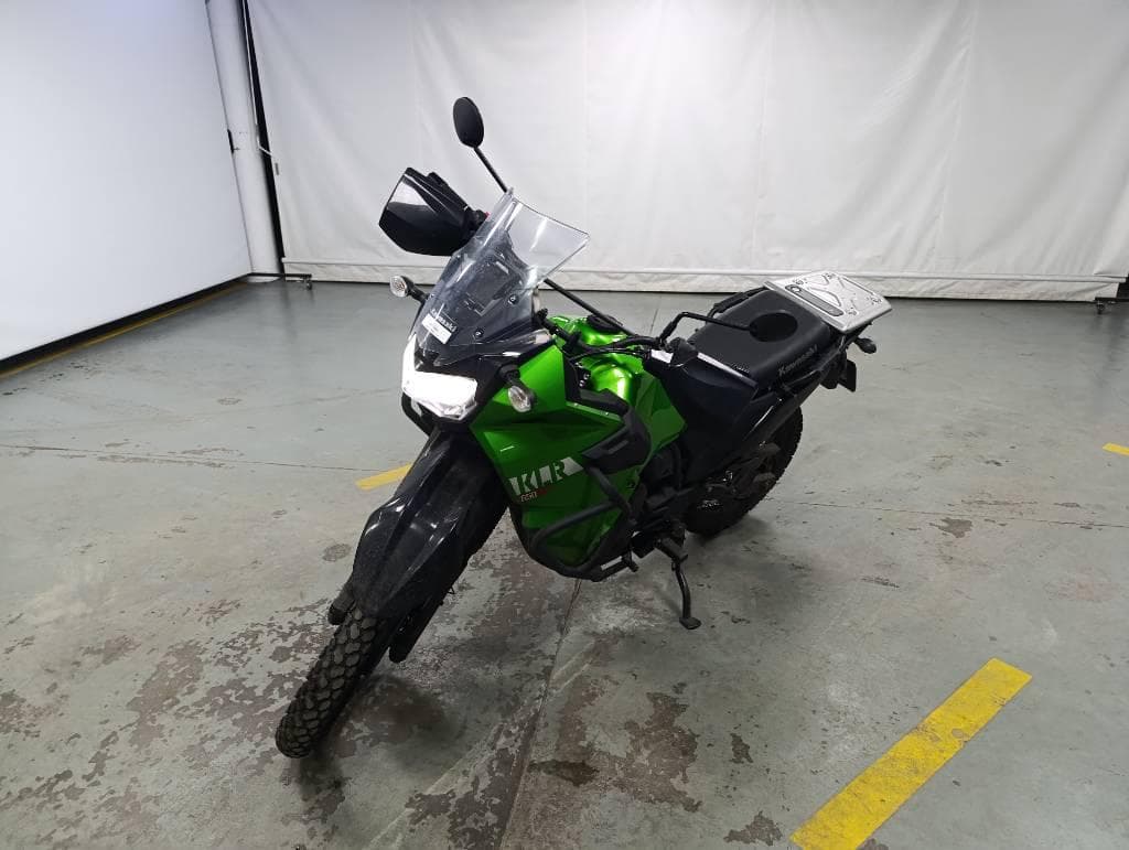 KAWASAKI MOTOCICLETA KLR 650, Año 2025. DOM: A235VBV. Ubicación: San Fernando, provincia de Buenos Aires