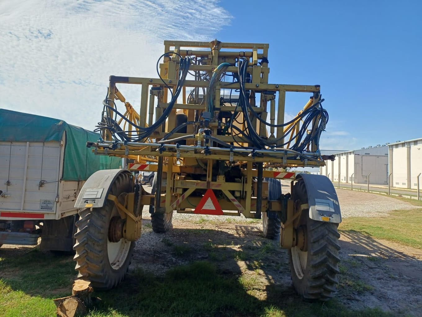 AG-CHEM N/A ROGATOR 854, Año 2001. DOM: ANJ49. Ubicación: RAFAELA, provincia de Santa Fe