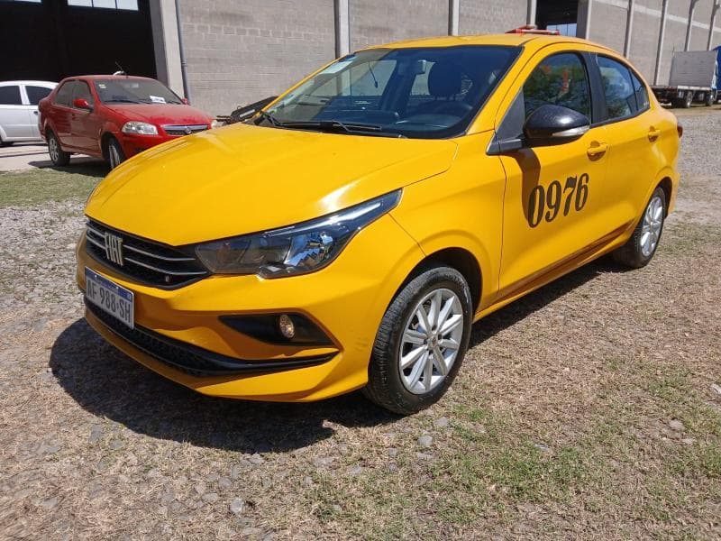 FIAT SEDAN 4 PUERTAS CRONOS DRIVE 1.3 GSE BZ, Año 2023. DOM: AF988SH. Ubicación: San Miguel de Tucumán, provincia de Tucumán