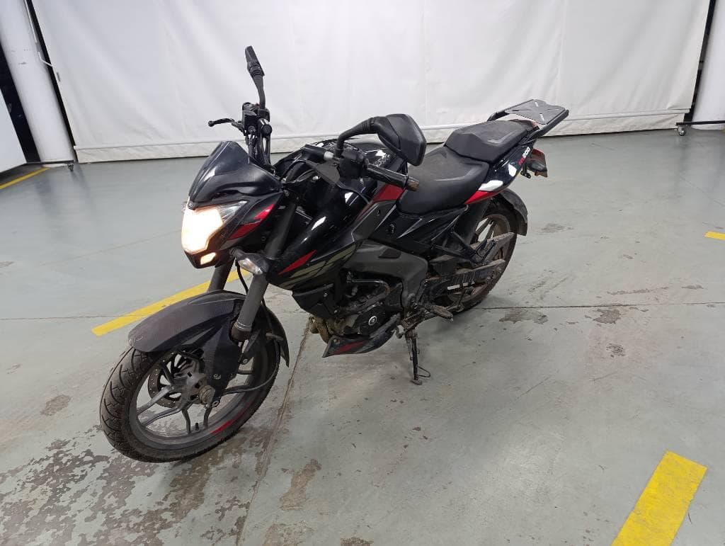 BAJAJ  MOTOCICLETA  ROUSER 200, Año 2025. DOM: A232LVG. Ubicación: San Fernando, provincia de Buenos Aires