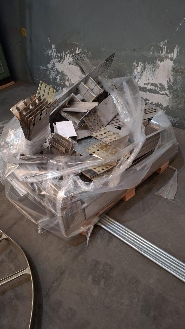 SCRAP ALUMINIO, Cantidad: 300 kilogramos aprox, Condición: usado. LOC: AVELLANEDA, provincia de Buenos Aires