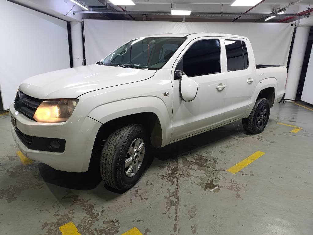 VOLKSWAGEN PICK UP AMAROK 2.0L TDI 180 CV, Año 2013. DOM: MBC899. Ubicación: San Fernando, provincia de Buenos Aires