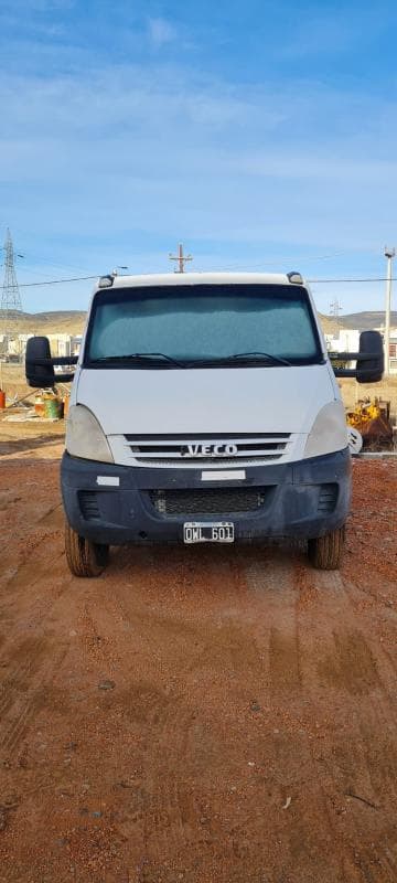 IVECO CHASIS C/CABINA DAILY 70C16 PASO 4350 DOBLE CAB, Año 2015. DOM: OWL601. Ubicación: Comodoro Rivadavia, provincia de Chubut