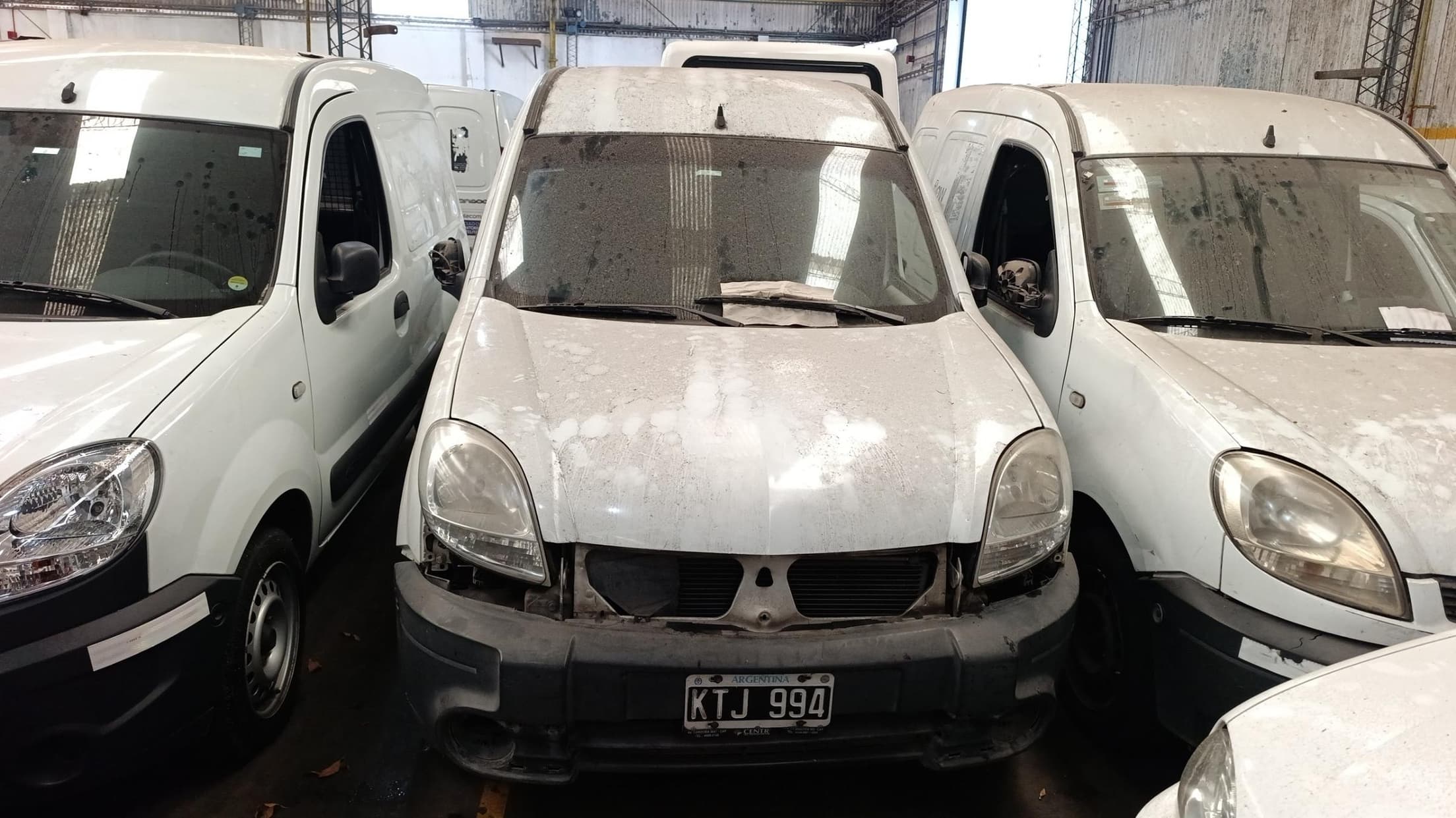 RENAULT FURGON KANGOO CONFORT 1.6 CD AA DA, Año 2011. DOM: KTJ994. Ubicación: San Martín, provincia de Buenos Aires