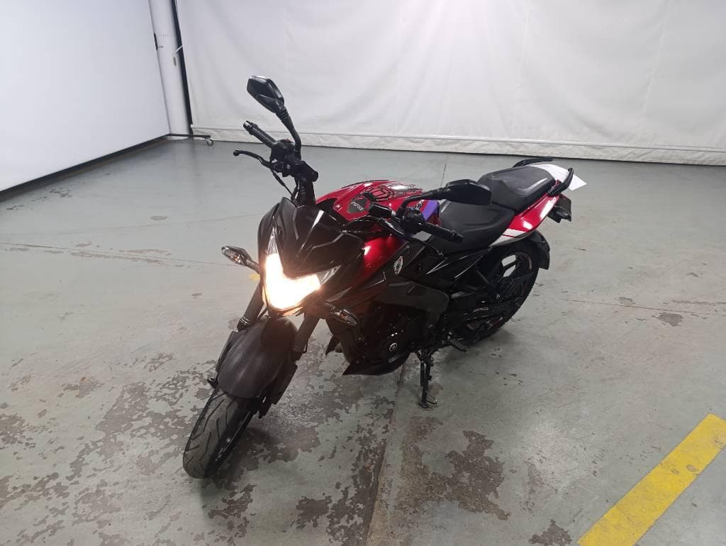 BAJAJ MOTOCICLETA ROUSER 200, Año 2024. DOM: A215LZN. Ubicación: Playa San Fernando, provincia de Buenos Aires
