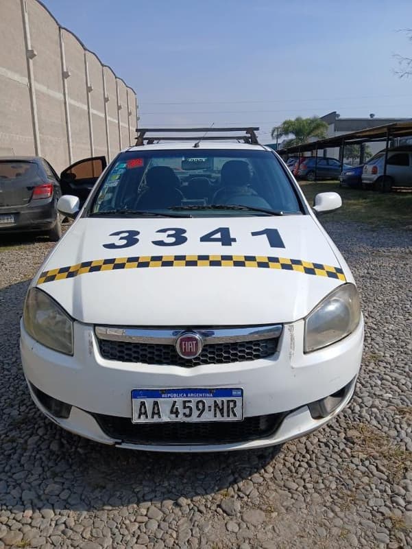 FIAT  SEDAN 4 PUERTAS  SIENA EL 1.4, Año 2016. DOM: AA459NR. Ubicación: San Miguel de Tucumán, provincia de Tucumán