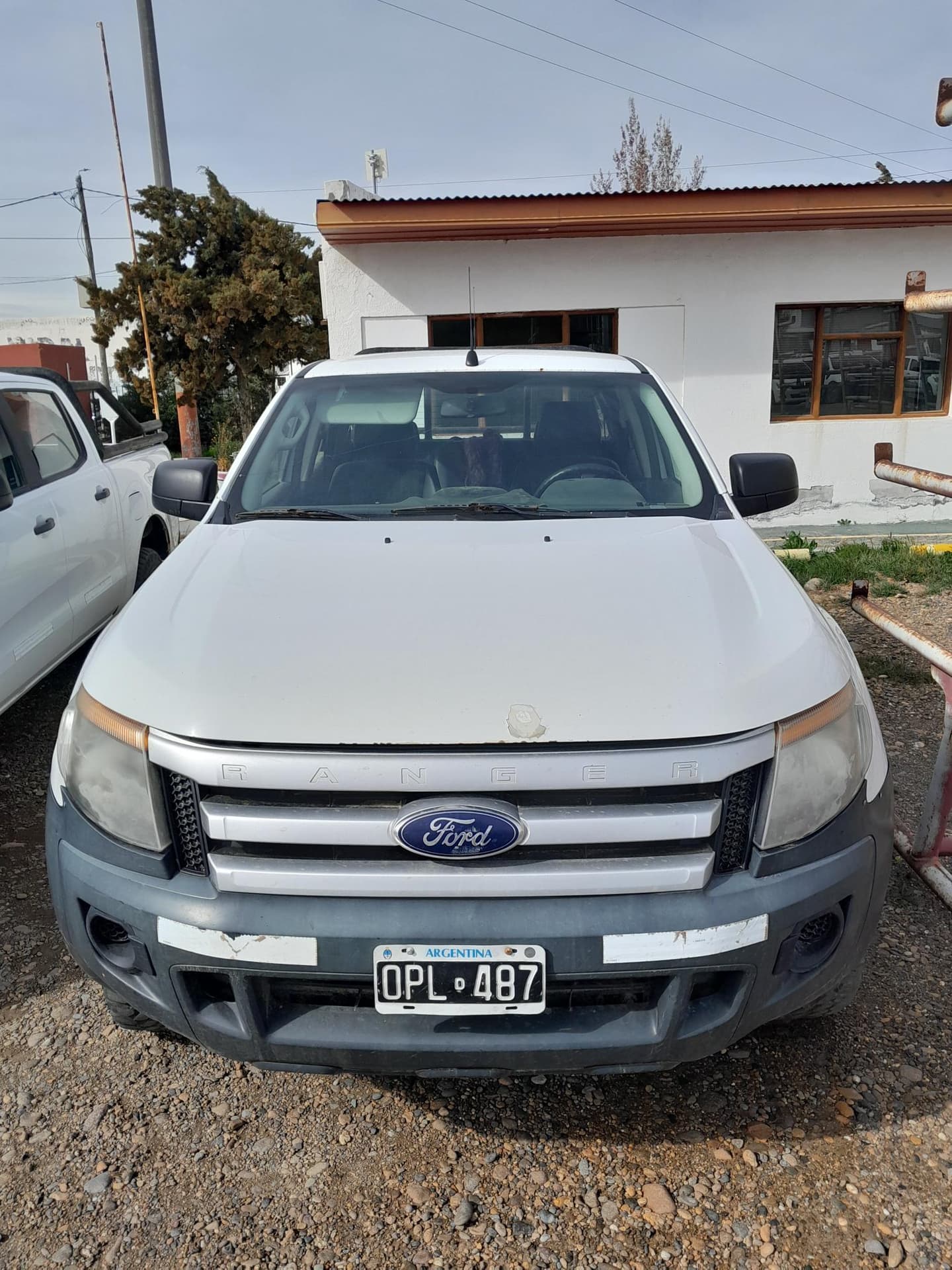 FORD PICK-UP RANGER2 DC 4X4 XL SAFETY 2.2L DSL, Año 2015. DOM: OPL487. Ubicación: Cañadon Seco, provincia de Santa Cruz
