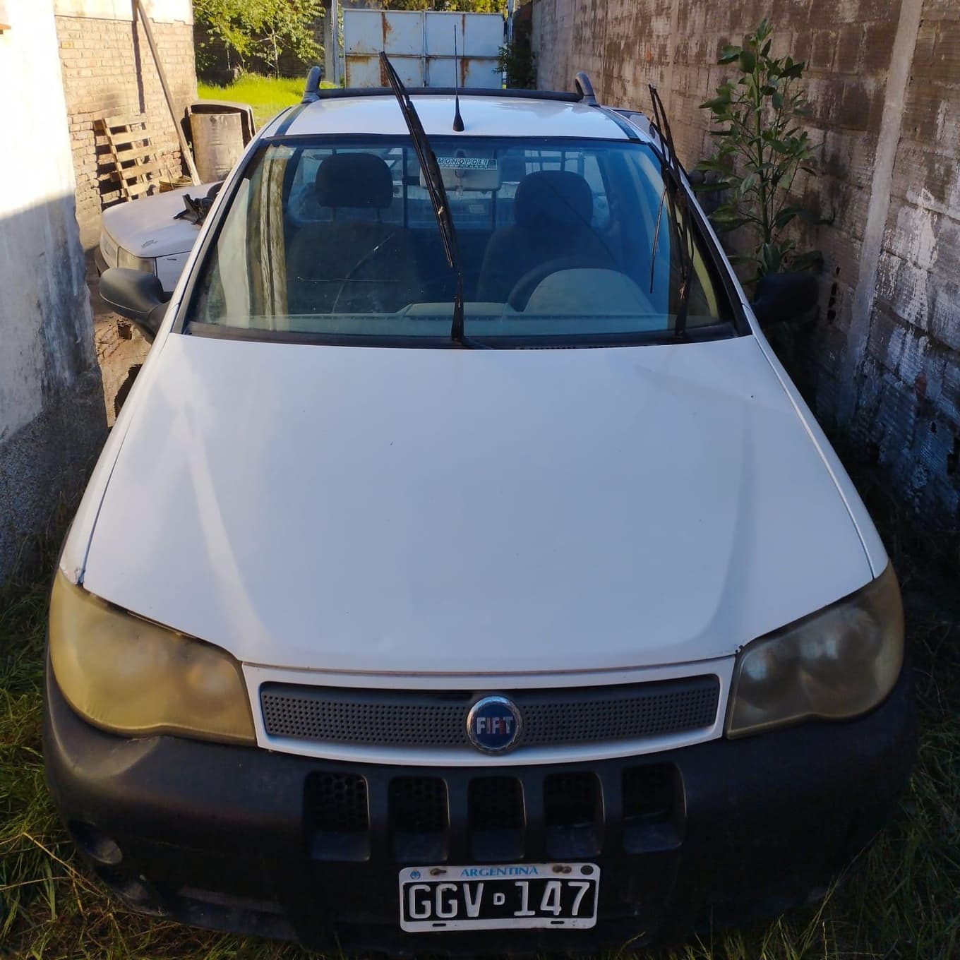 Fiat Pick up Cabina Simpl Strada Trekking 1.7TD, Año 2007. DOM: GGV147. Ubicación: Villarino, provincia de Buenos Aires