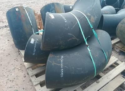 Codos de acero 20"/16" sin uso y materiales varios, Cantidad: 22 Unidades, Condición: Sin uso. LOC: Neuquén, provincia de Neuquén