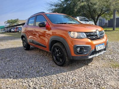 RENAULT  SEDAN 5 PUERTAS  KWID OUTSIDER 1.0, Año 2020. DOM: AE242DD. Ubicación: San Miguel de Tucumán, provincia de Tucumán