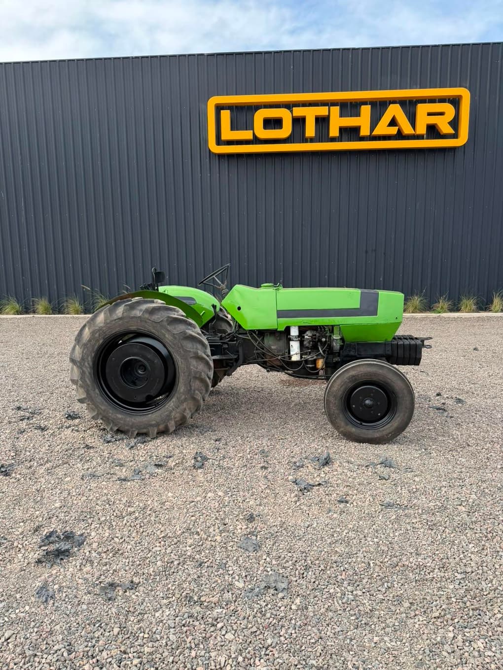 TRACTOR DEUTZ  FAHR 4.Y0, Cantidad: 1 unidad, Condición: usado. LOC: Montecristo, provincia de Córdoba