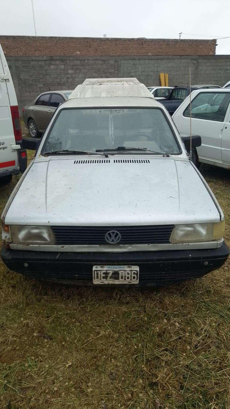 Volkswagen Pick-up Saveiro CL D, Año 1994. DOM: UEZ086. Ubicación: Médanos, provincia de Buenos Aires