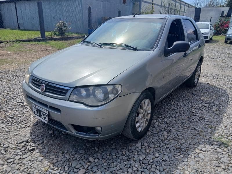 FIAT SEDAN 5 PUERTAS PALIO FIRE 1.4 5P, Año 2015. DOM: PGJ925. Ubicación: San Miguel de Tucumán, provincia de Tucumán