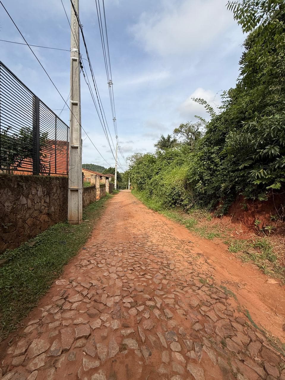 TERRENO (DESOCUPADO) - CORDILLERA / CAACUPE - Sup: 630m2