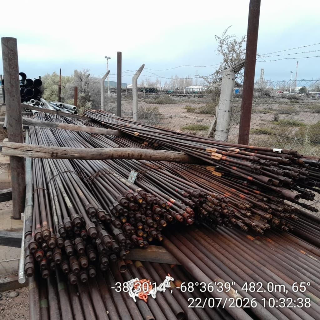 Varias de bombeo + herramientas de pozo, Cantidad: 391 unidades, Condición: rezago. LOC: Loma la Lata, provincia de Neuquén