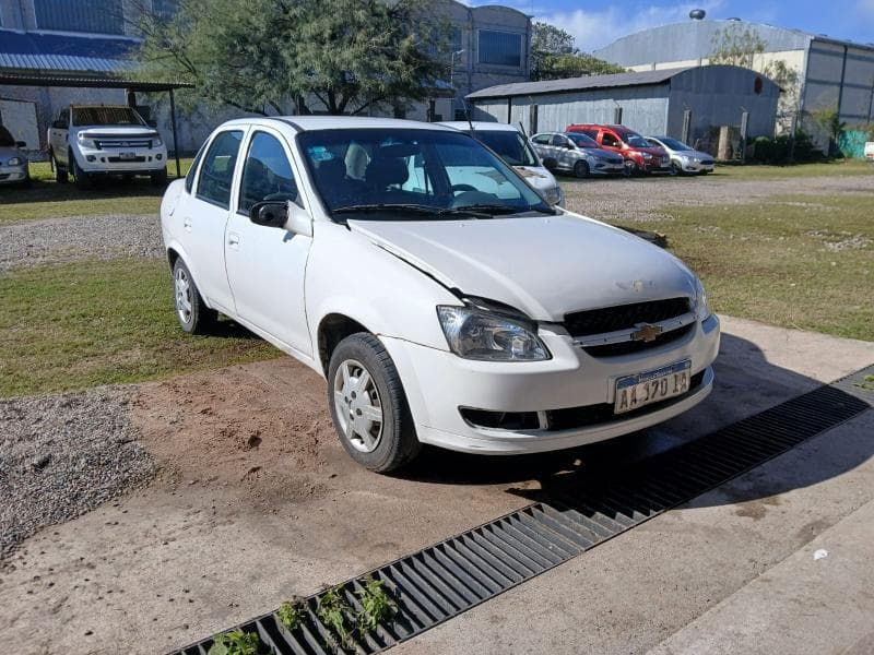 CHEVROLET SEDAN 4 PUERTAS CLASSIC 4 P LS ABS + AIR BAG 1.4 N, Año 2016. DOM: AA170IA. Ubicación: San Miguel de Tucumán, provincia de Tucumán