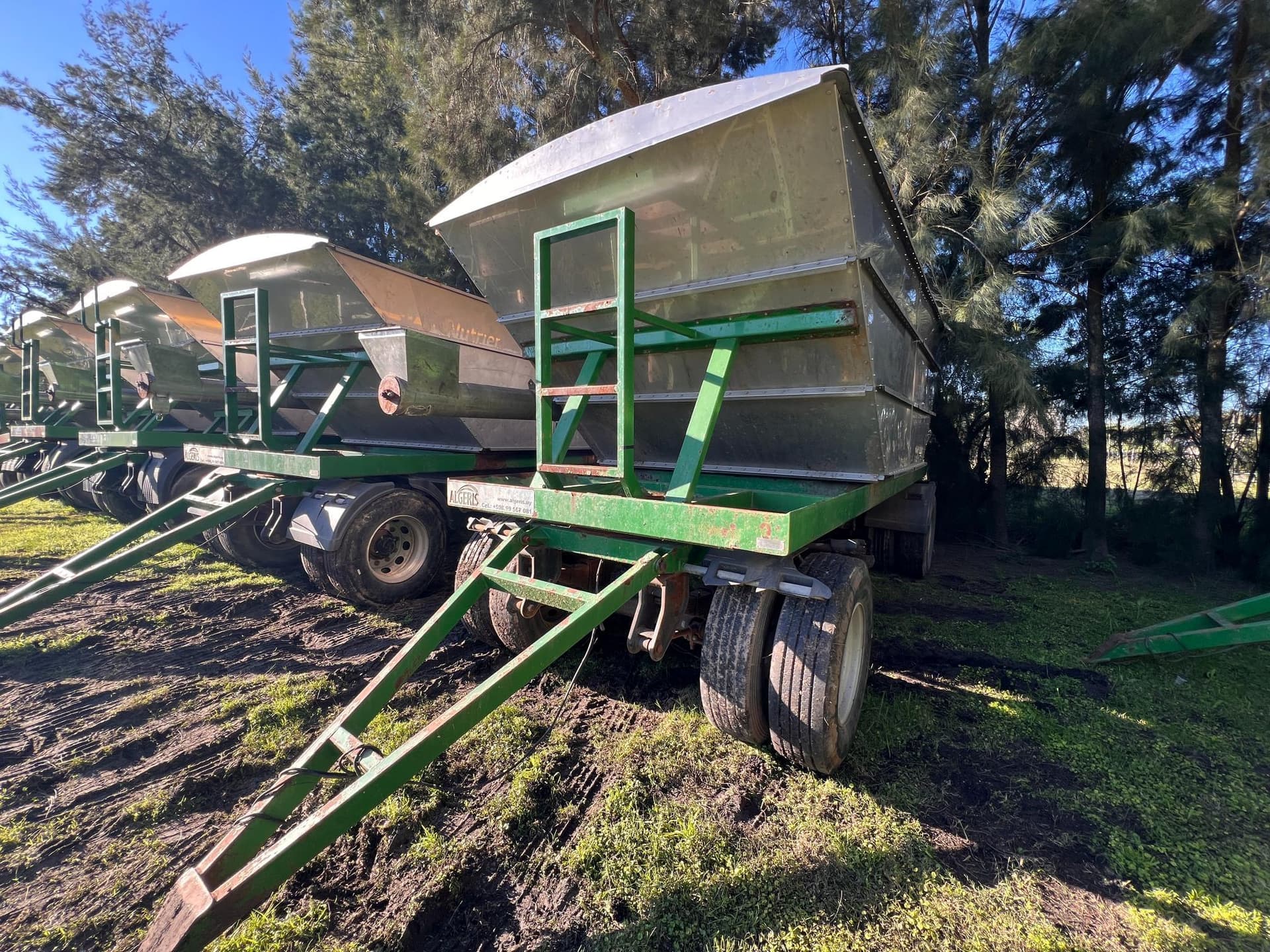 TOLVA DE CAMPO, Año 2022. DOM: S/D 03-02-22. Ubicación: PLANTA YOUNG