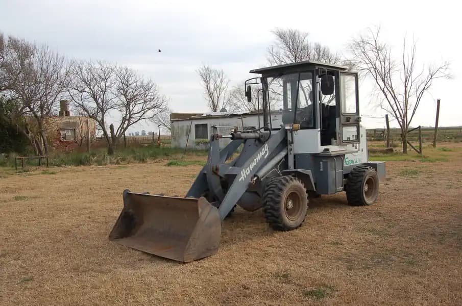 PALA HANOMAG MOD 140   AÑO 2017 – 2140 Hs