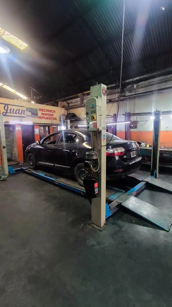 ELEVADOR DE AUTOMOTOR 4 COLUMNAS